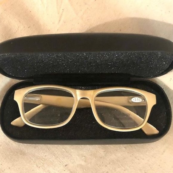 SOLD JUNE 12 2025 ORDER 684B3D3ABE2429A3FD1430F0 Joy Mangano Readers - Picture 1 of 3